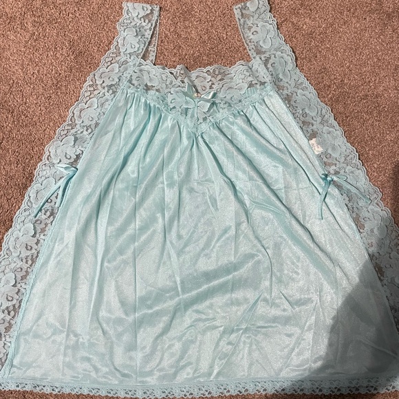 Vintage lingerie in very good condition 💙 - Picture 1 of 3